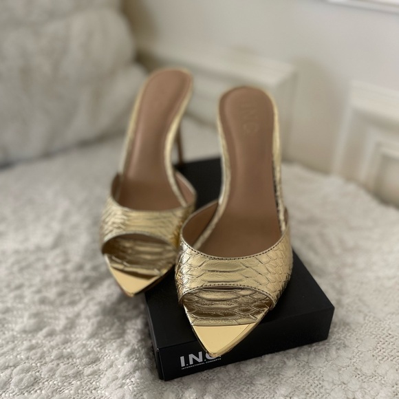 I.N.C. Gold Slide Sandals - Picture 4 of 8